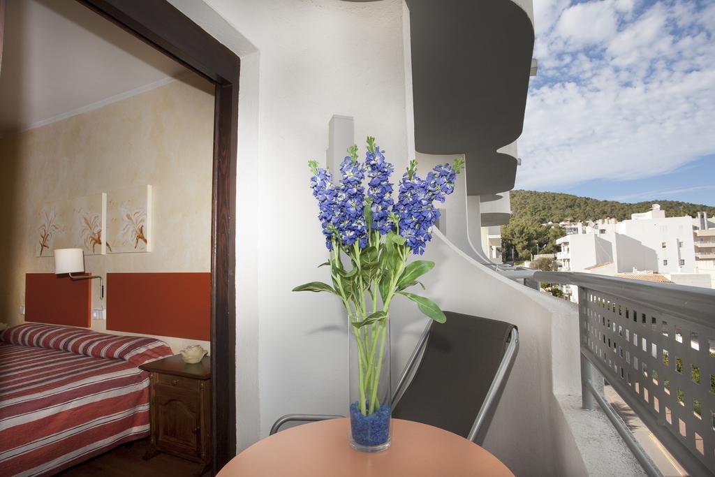 Apartamentos Parot Quality Santa Eularia des Riu Pokoj fotografie